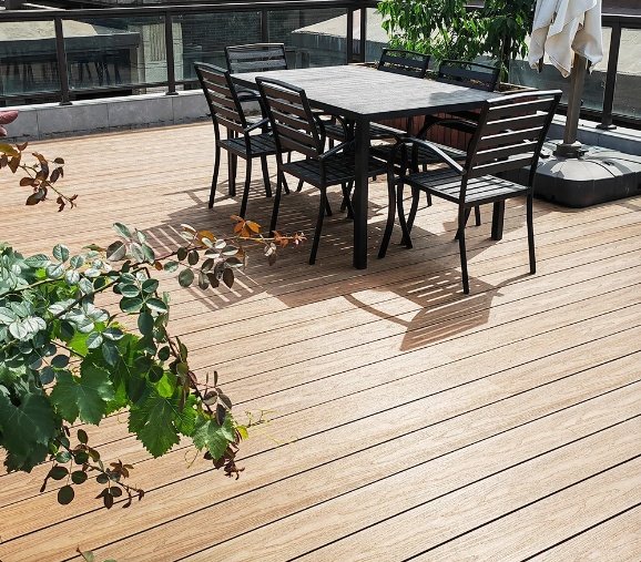 ALumverde Decking Guide Safe, Low-Maintenance Balconies