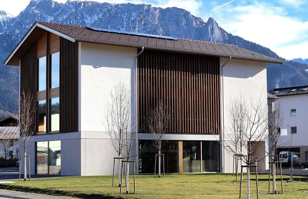 Japanese Architecture with ALumverde Co-Extrusion Aluminum Cladding