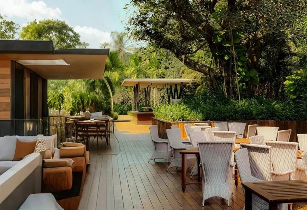 A business rooftop decking where Teak flooring brings a peaceful feel