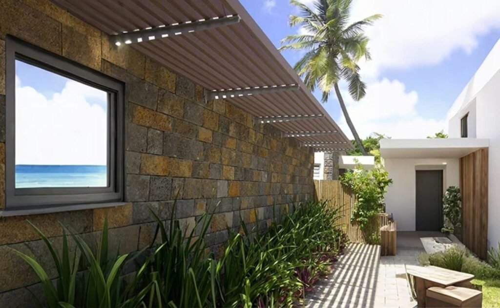 Saltwater Environments Require Co-Extruded Surlyn Protection