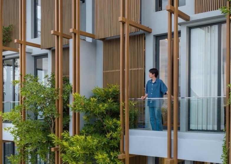 ALumverde provides customized, efficient, and sustainable professional solutions