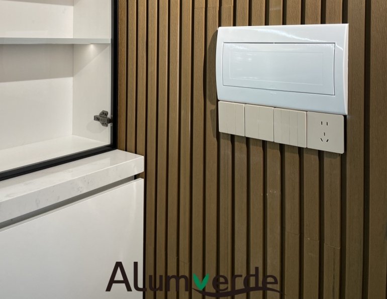 Lightweight co-exctrusion aluminum cladding reduces labor and enhances 3D aesthetics
