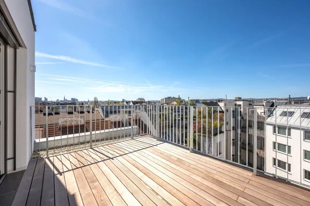 High-Traffic Decking Systems for Shared Community Spaces