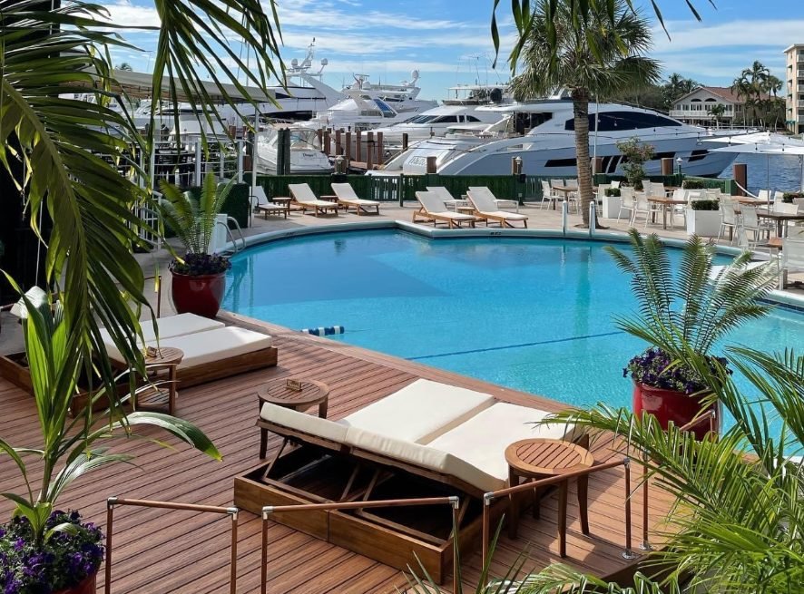Saltwater Environments Require Co-Extruded Surlyn Protection for Luxury Marine Resorts