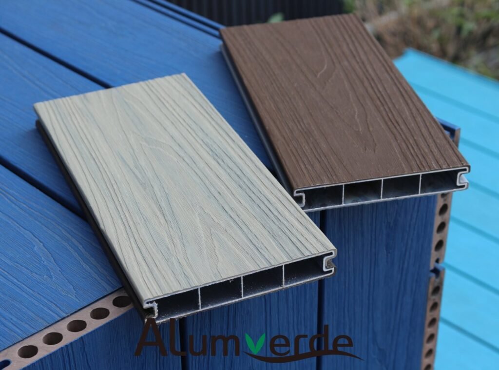 Bi-color decking creates flexible, natural-looking outdoor design layouts